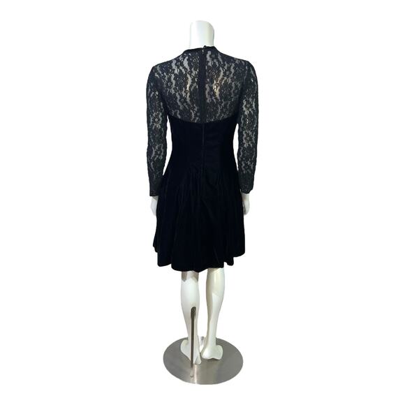 JUMP Apparel Co. Black Velvet Lace Fit & Flare Dress Size 9/10 Sweetheart Bodice - Picture 3 of 15